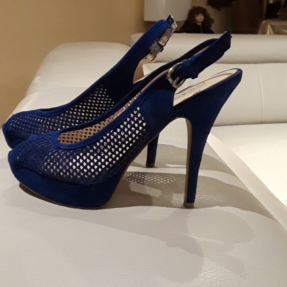 Enzo Angiolini royal blue high heels.